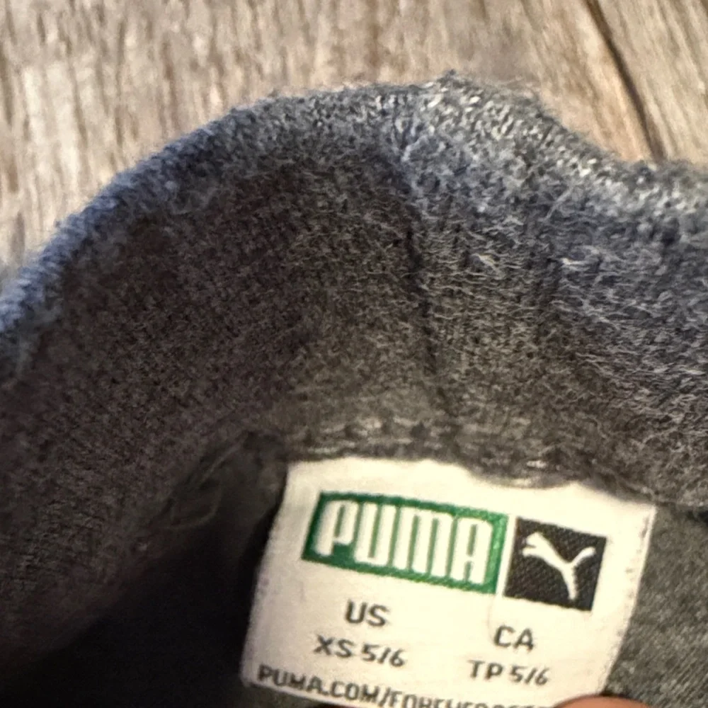 Puma Girls' Heather Gray Leggings with Pink Puma Shirt Logo Outfit